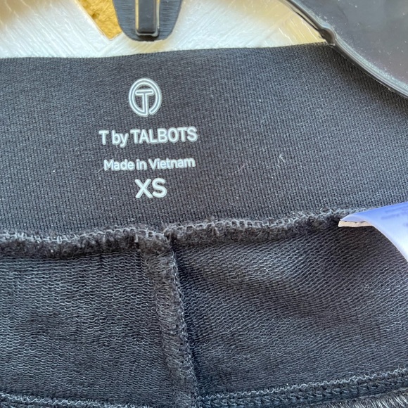T by Talbots black pull on cropped pants size XS - Picture 3 of 6